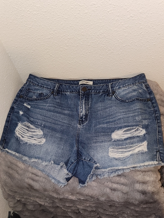 refuge Pants - Refuge Distressed Denim Cutoff Shorts